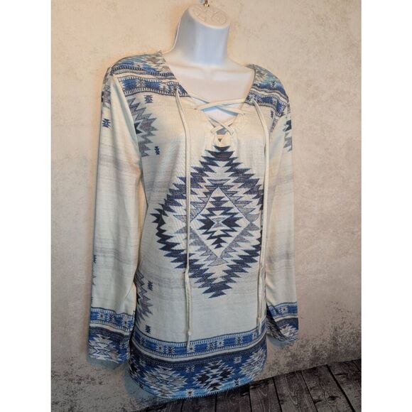 Long sleeved lace-up neckline tunic top 2X - Picture 2 of 4